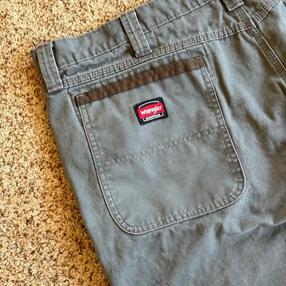 Wrangler Men Cargo Pants Workwear Ripstop Tactical 42x30 Gray Reinforced Pockets